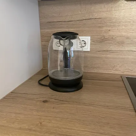 OM Moderne Zimmer mit WLAN, geteiltes Bad und Küche in Stadtilm Stadtilm