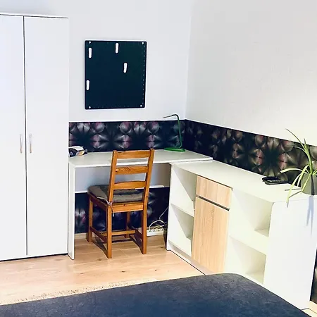 OM Moderne Zimmer mit WLAN, geteiltes Bad und Küche in Stadtilm * Stadtilm