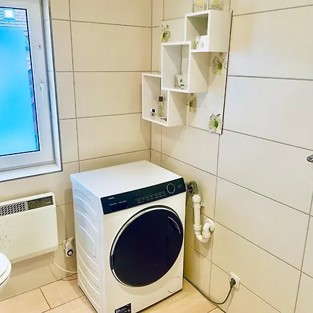 OM Moderne Zimmer mit WLAN, geteiltes Bad und Küche in Stadtilm Habitación en casa particular Stadtilm