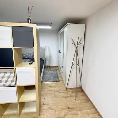 OM Moderne Zimmer mit WLAN, geteiltes Bad und Küche in Stadtilm Habitación en casa particular *