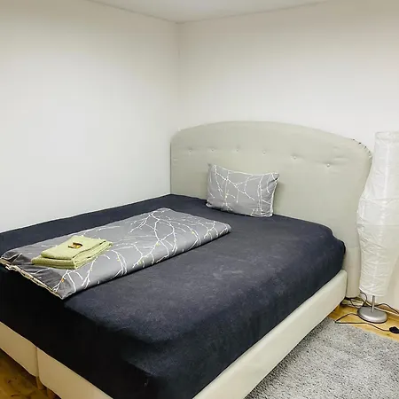 OM Moderne Zimmer mit WLAN, geteiltes Bad und Küche in Stadtilm Stadtilm
